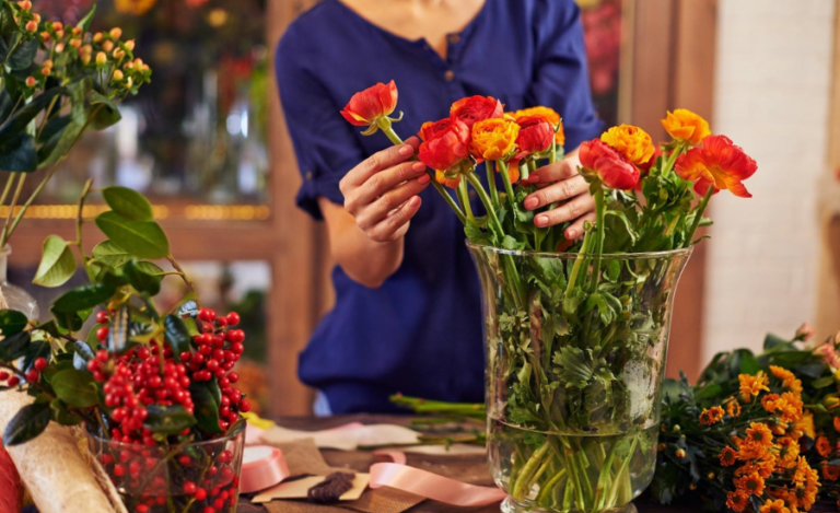 Fresh or Preserved Flowers: Which is Best for Your Budget?